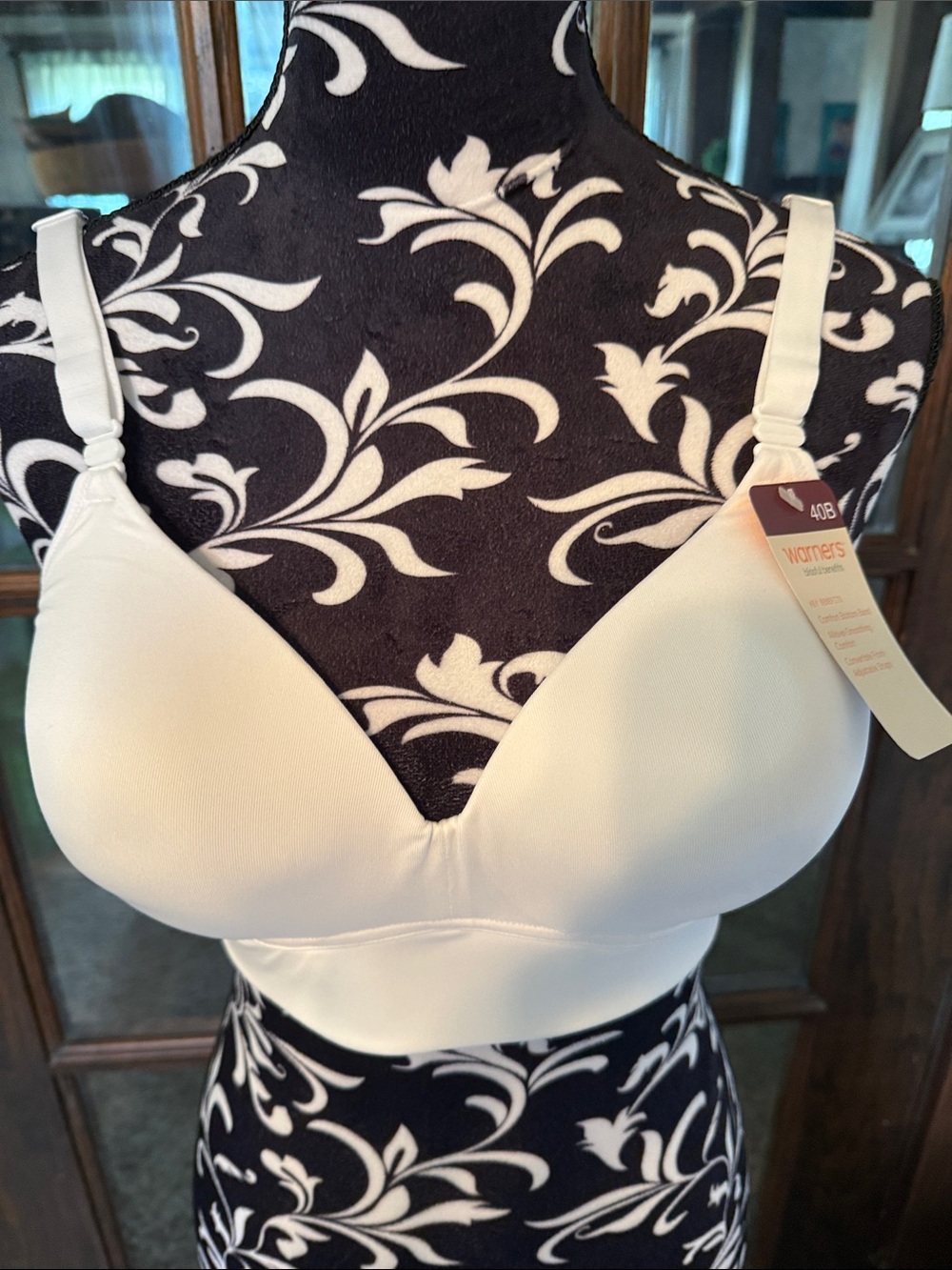 Warner's Cream Seamless Wireless T-Shirt Bra